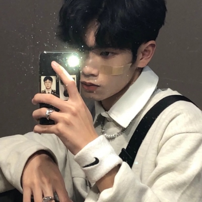 客服主管王小华